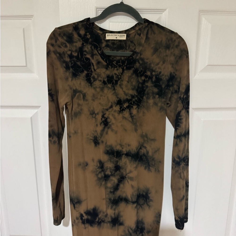 Electric & Rose Brown and Black Tie-Dye Long Sleeve Maxi Dress - Picture 3 of 8